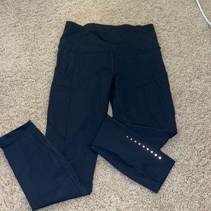 Lululemon fast and free leggings. Size 6. Cropped.